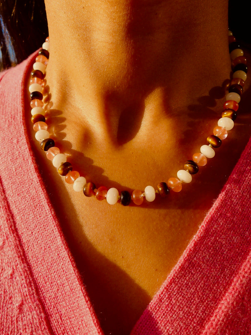 The Antique Rose Necklace