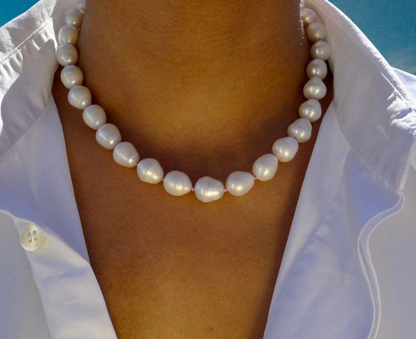 Goddess Freshwater Pearl Necklace with a Lilac Thread